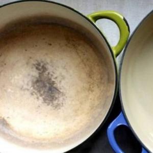 How to clean the inside of an enamel pan from yellowness and dark deposits
